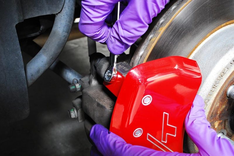 Installation MGP Caliper Covers
